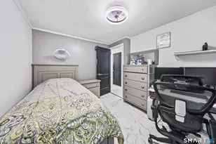 92 Pearl Lake Rd, Waterbury, CT 06706 - Photo 20