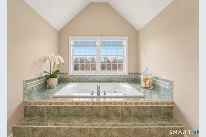 15 Wedgewood Court, Newtown, CT 06470 - Photo 28