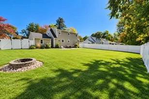 45 Rich Ln, Bristol, CT 06010 - Photo 2