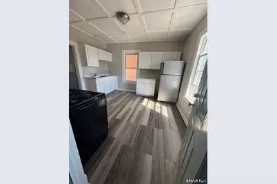 [Address not provided], Hartford, CT 06382 - Photo 2
