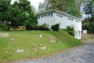 48 Coach Dr, Wolcott, CT 06716 - Photo 2