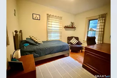 3330 Old Town Road, Bridgeport, CT 06606 - Photo 10