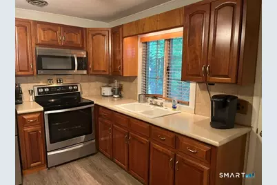 17 Juniper Ridge Drive, Waterbury, CT 06708 - Photo 6