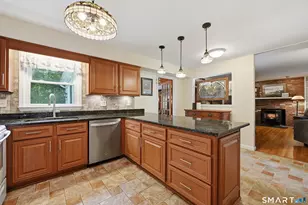 27 Danvers Rd, New Milford, CT 06776 - Photo 4