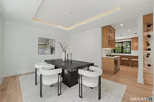 8 Somerset Ln, Greenwich, CT 06878 - Photo 12