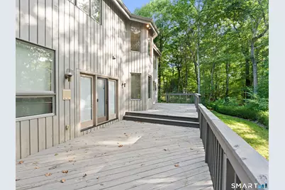 8 Sierra Way, Danbury, CT 06810 - Photo 28