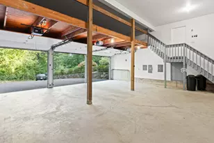 8 Sierra Way, Danbury, CT 06810 - Photo 26