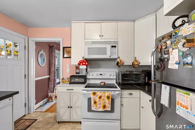 185 Columbus Avenue, Meriden, CT 06451 - Photo 6