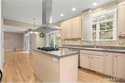 22 Apollo Road, Bethel, CT 06801 - Photo 12