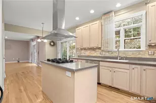 22 Apollo Rd, Bethel, CT 06801 - Photo 12