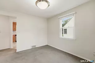 120 White St, Manchester, CT 06042 - Photo 14