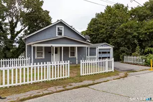 38 Happy St, Norwich, CT 06360 - Photo 4