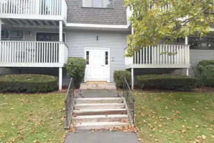 42 Churchill Dr, Newington, CT 06111 - Photo 2