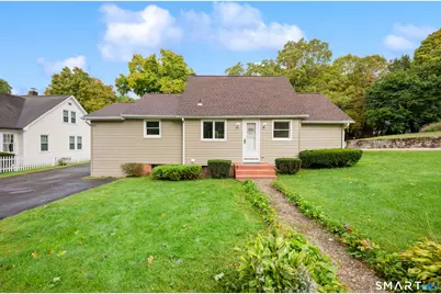 8 Hillside Road, Southbury, CT 06488 - Photo 2