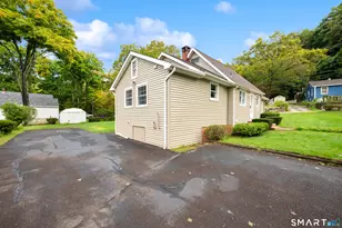 8 Hillside Rd, Southbury, CT 06488 - Photo 4