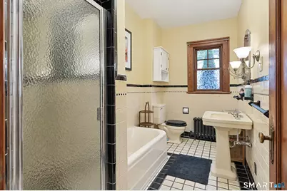 72 Dodgingtown Road, Bethel, CT 06801 - Photo 10