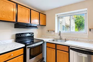 12 Carillon Dr, Rocky Hill, CT 06067 - Photo 4