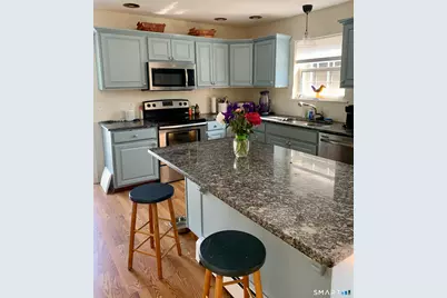 160 Russell Street, Groton, CT 06355 - Photo 4