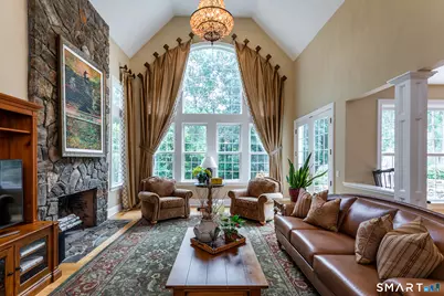 7 Louis Allan Drive, Danbury, CT 06811 - Photo 10