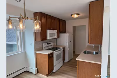 69 Ameridge Drive #69, Bridgeport, CT 06606 - Photo 2