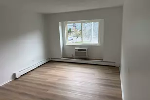 69 Ameridge Dr, Bridgeport, CT 06606 - Photo 18