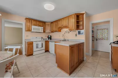37 Gardner Avenue, New London, CT 06320 - Photo 12