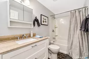 200 Capstan Ave, Groton, CT 06355 - Photo 16