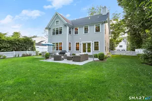 26 Long Lots Ln, Westport, CT 06880 - Photo 2