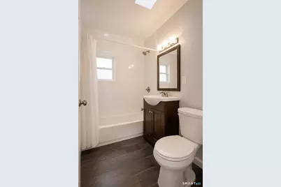 180 Dupont Place, Bridgeport, CT 06610 - Photo 6