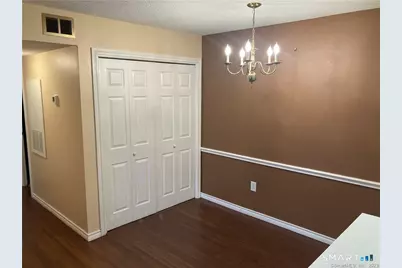 31 High Street #5304, East Hartford, CT 06118 - Photo 4