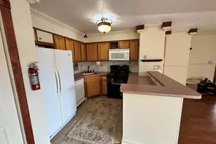 128 North St, Groton, CT 06340 - Photo 8