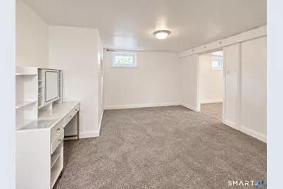 150 Thomaston Street, Hartford, CT 06112 - Photo 24