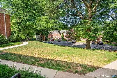 51 Arnold Way #51, West Hartford, CT 06119 - Photo 16