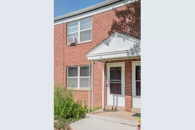 51 Arnold Way #51, West Hartford, CT 06119 - Photo 2