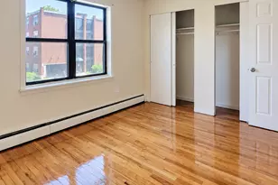 241 Laurel St, Hartford, CT 06105 - Photo 8