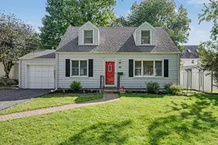 40 Tupper Dr, Stamford, CT 06902 - Photo 1