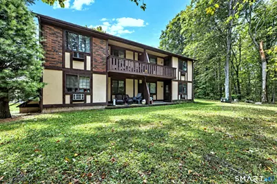 134 Foxwood Close #134, Milford, CT 06461 - Photo 2