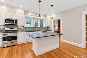 352 McKinley Ave, New Haven, CT 06405 - Photo 10