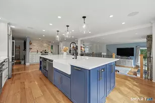 211 Laurel Rd, New Canaan, CT 06840 - Photo 12