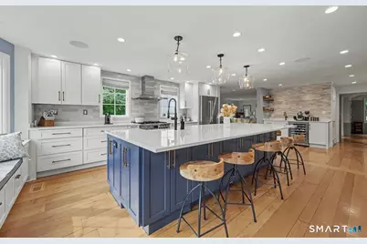 211 Laurel Road, New Canaan, CT 06840 - Photo 14