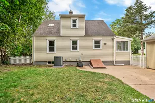 21 Monroe St, North Haven, CT 06473 - Photo 28