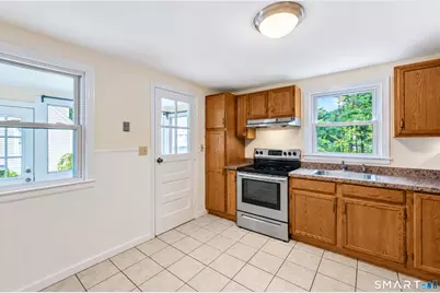 21 Monroe Street, North Haven, CT 06473 - Photo 8