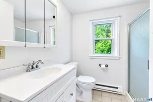 21 Monroe St, North Haven, CT 06473 - Photo 20