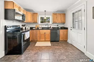 460 Main St, Newington, CT 06111 - Photo 2