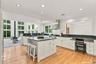 200 Deer Ln, Guilford, CT 06437 - Photo 10