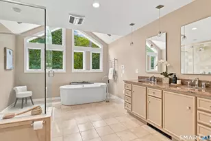 200 Deer Ln, Guilford, CT 06437 - Photo 22