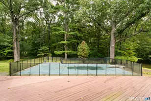 200 Deer Ln, Guilford, CT 06437 - Photo 4