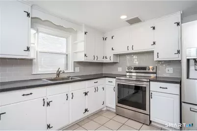 30 Westgate Street, West Hartford, CT 06110 - Photo 12