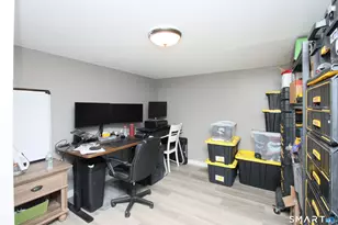261 Tremont St, New Britain, CT 06051 - Photo 30