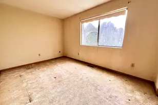 410 Farmington Ave, New Britain, CT 06051 - Photo 24